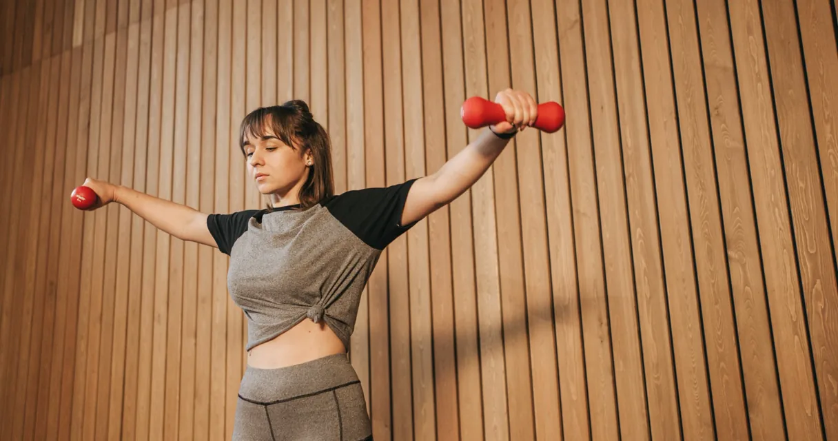 Cable vs Dumbbell Lateral Raises: Which Builds Your Side Delts?